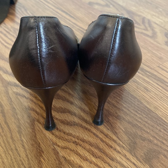 Dolce and Gabbana brown metallic pumps - Picture 4 of 6